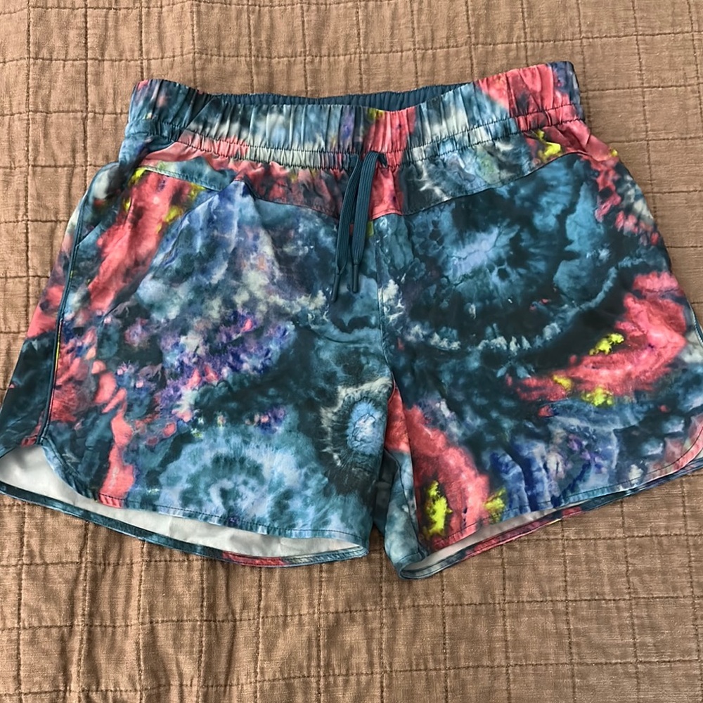 Under Armour Blue and Pink Athletic Shorts Lightweight Elastic Waist